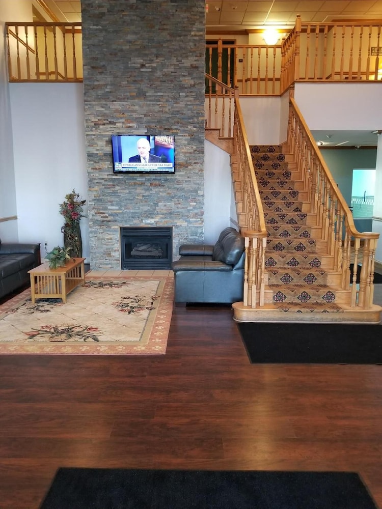 BlissPoint Inn and Suites Marion 33/47