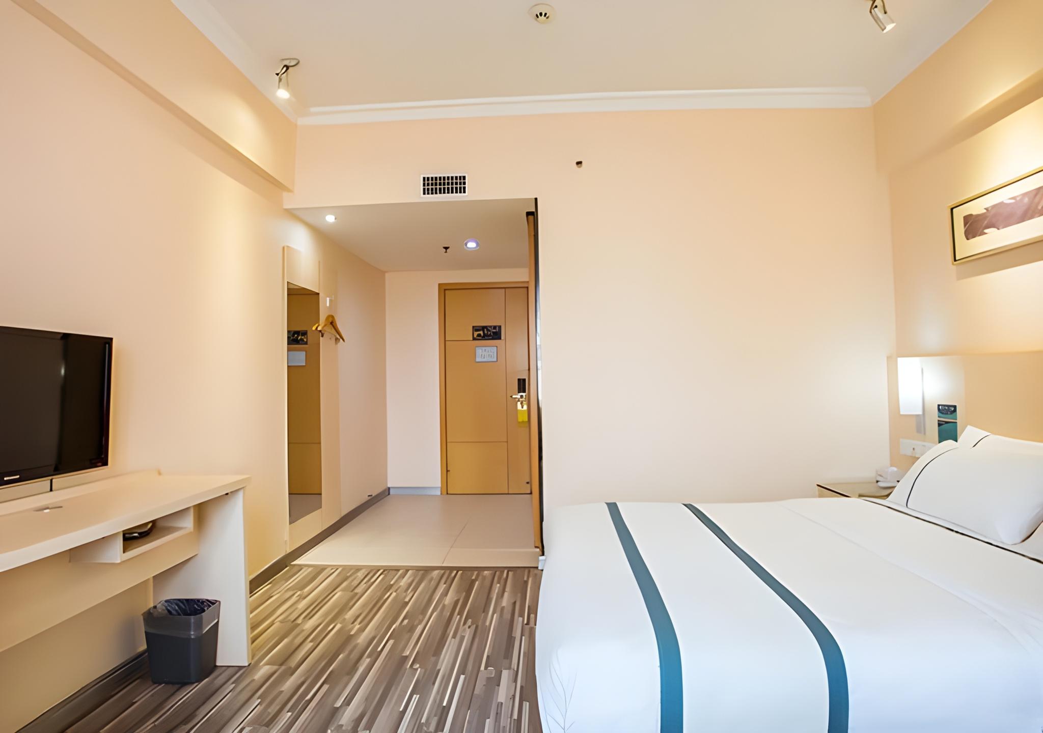 City Comfort Inn (Hezhou Guposhan Avenue) 15/48
