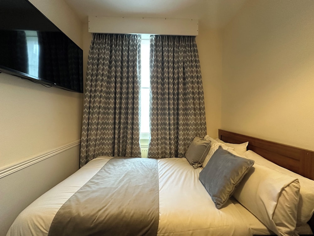 ECONOMY, DOUBLE BED