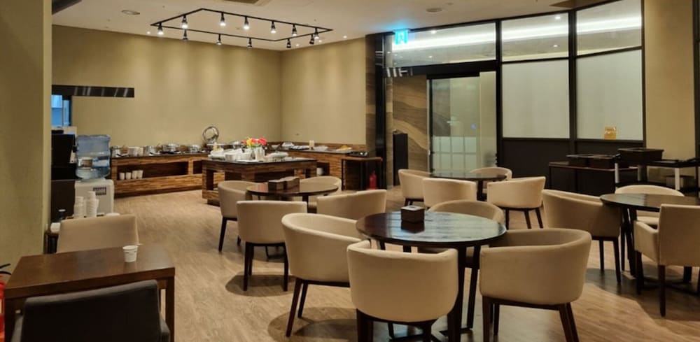 Grandmer Hotel Jeju 55/67