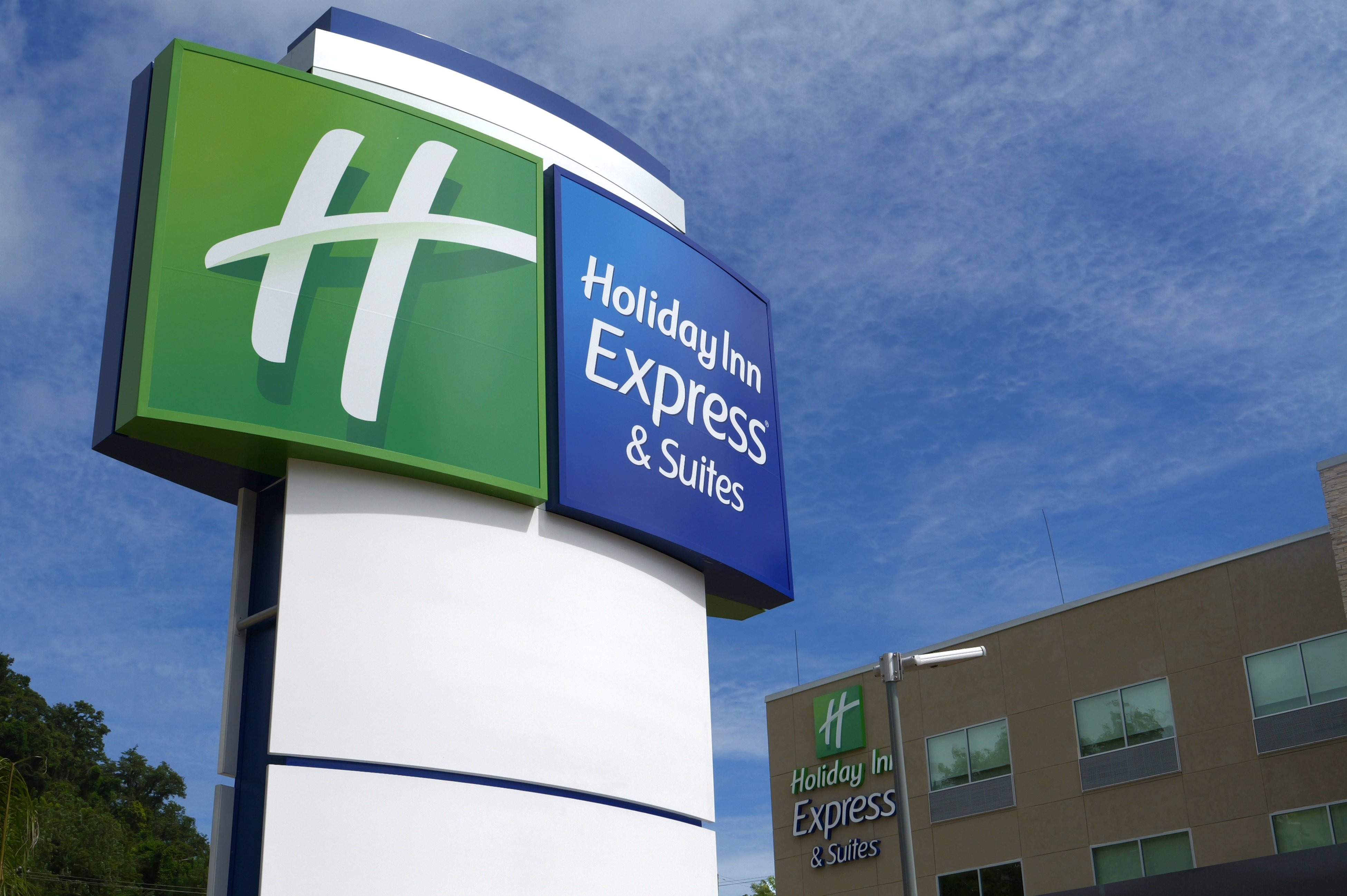 Holiday Inn Express & Suites DIAMOND 6/59