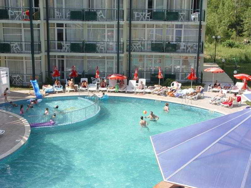 Sunny Day Club Hotel 12/27