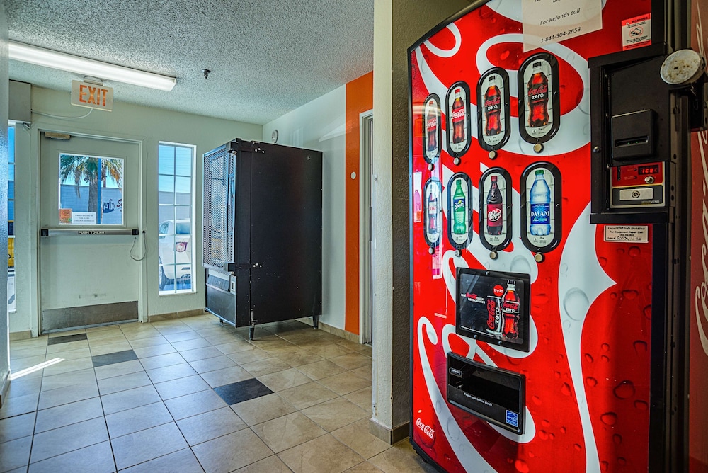 Studio6 Tucson, AZ - North 19/34