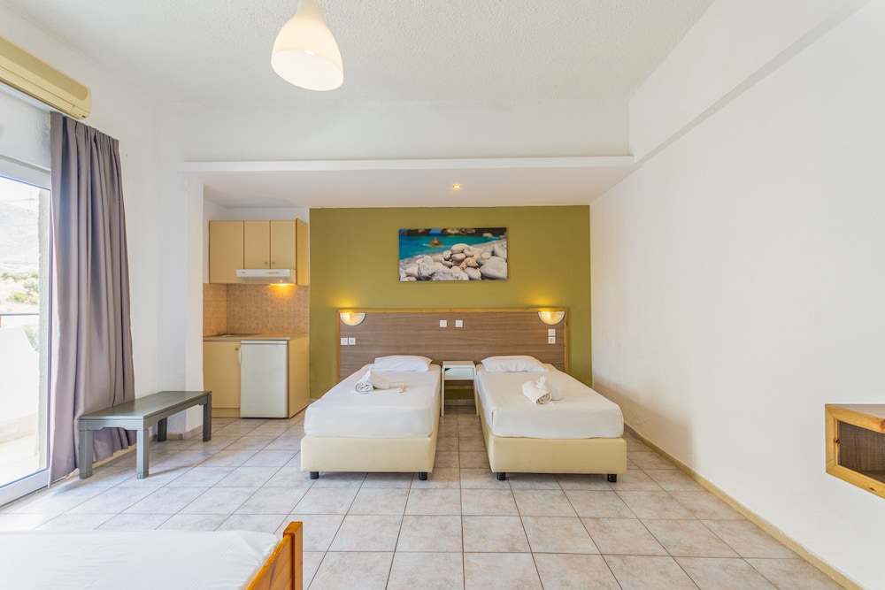 Room at Hersonissos Sun, HERSONISSOS