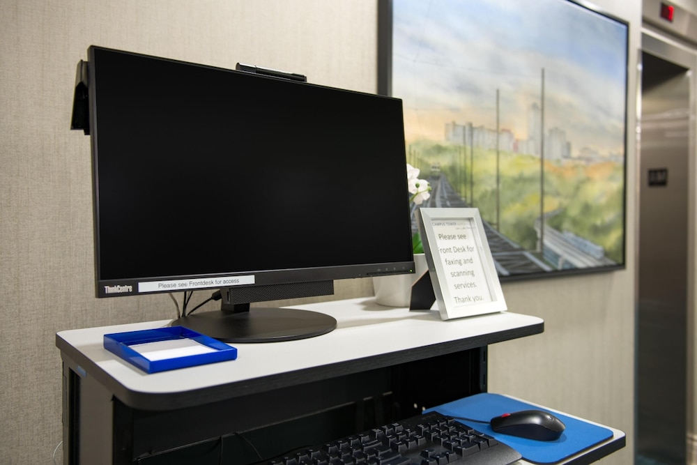 Campus Tower Suite Hotel 58/67