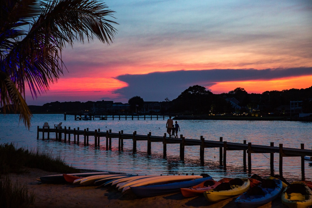 The Bay Resort 44/50