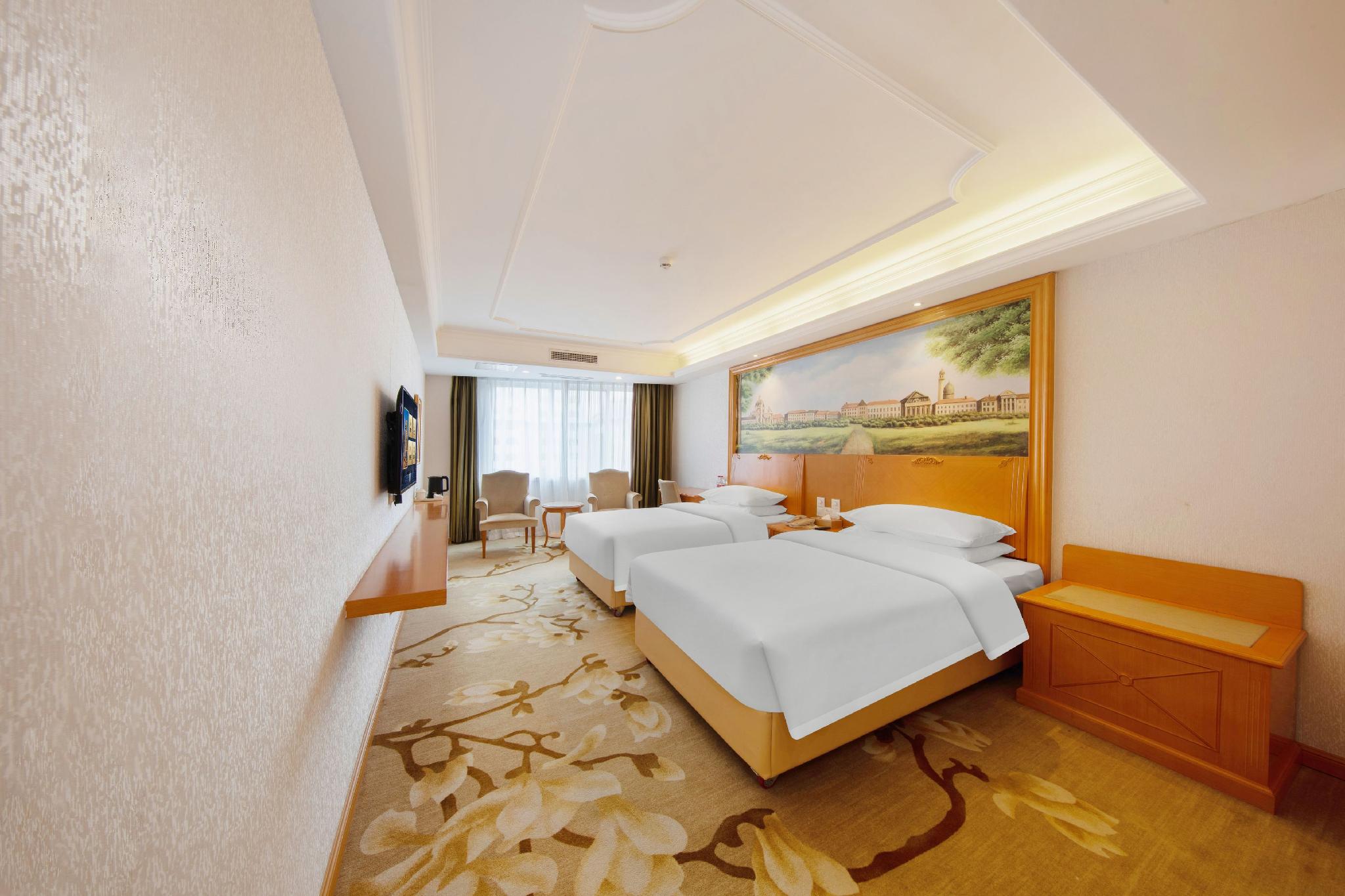 Outsky Hotel 20/50