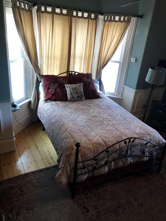 Red Elephant Inn Bed and Breakfast 15/49