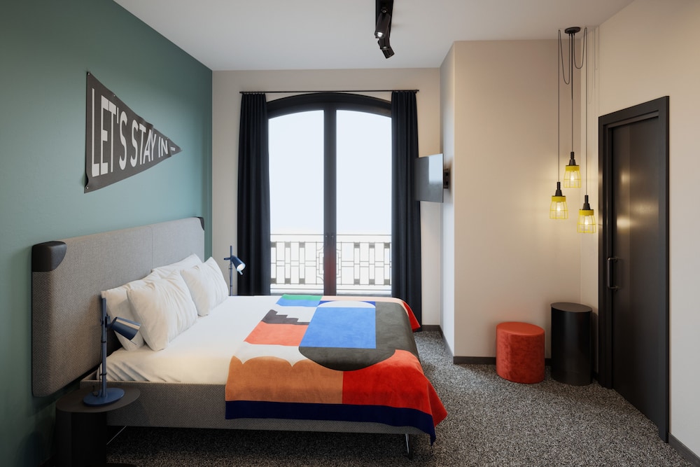 DELUXE, KING BED, TERRACE