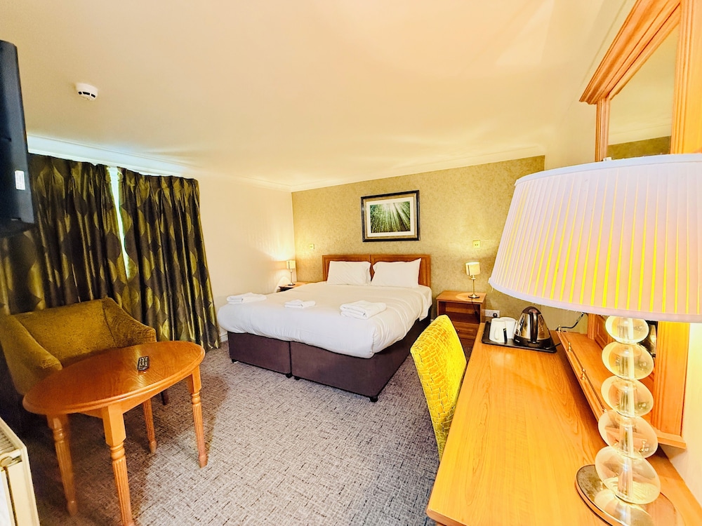 Deluxe Double Room, Wrexham Llyndir Hotel By Belvilla 6/10