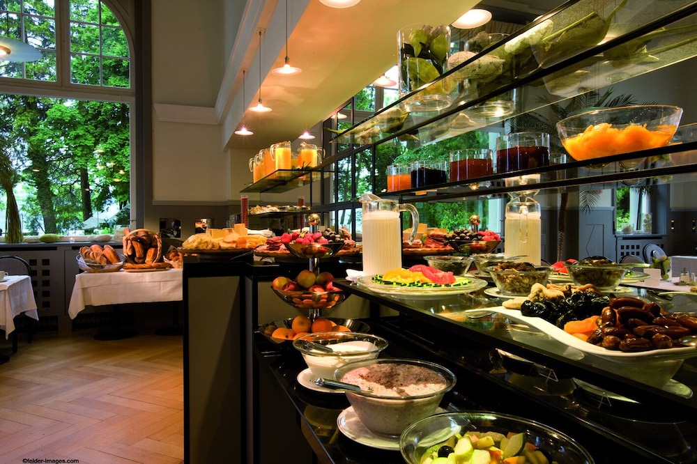 Parkhotel Gunten 15/50