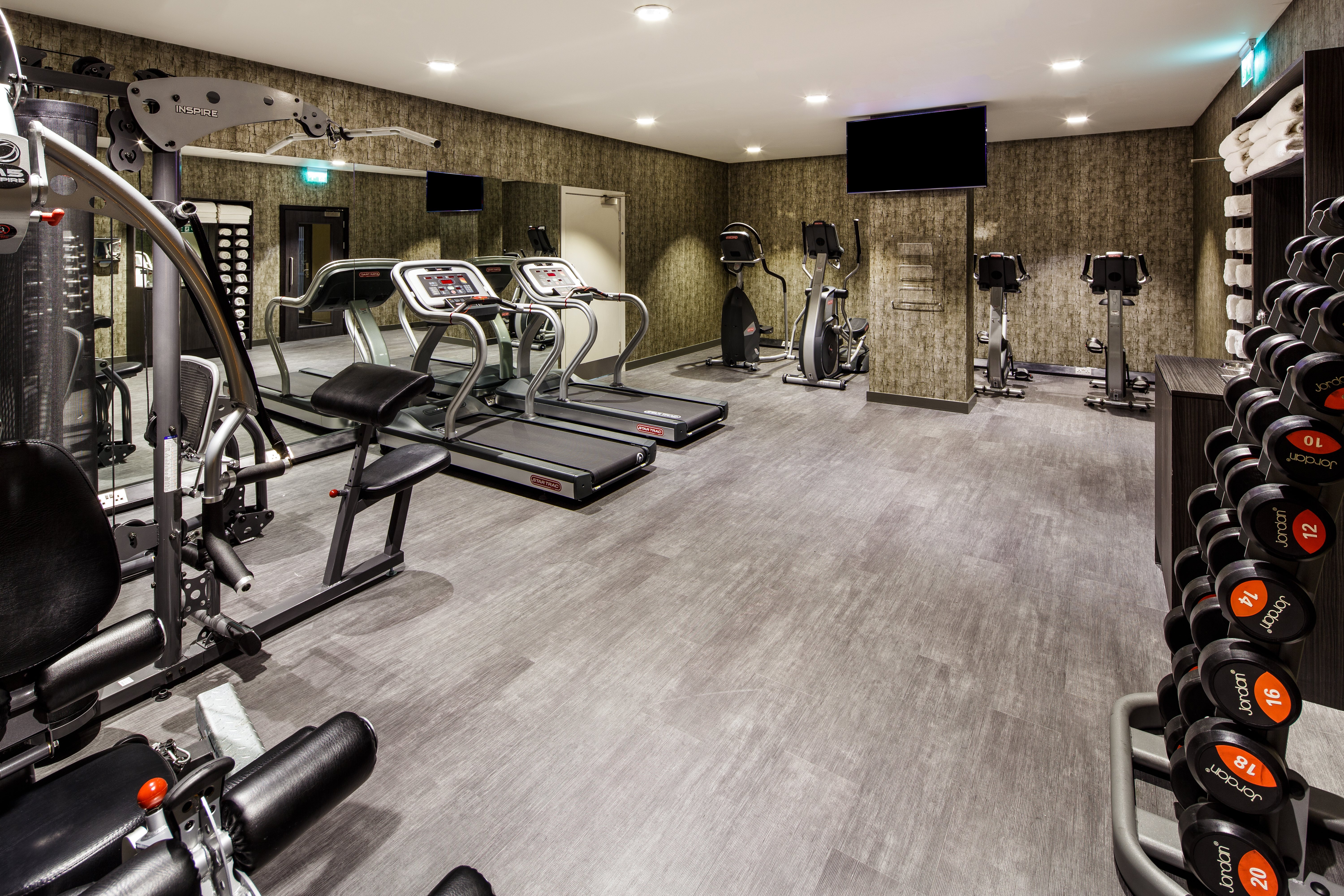 CROWNE PLAZA ABERDEEN AIRPORT 29/50