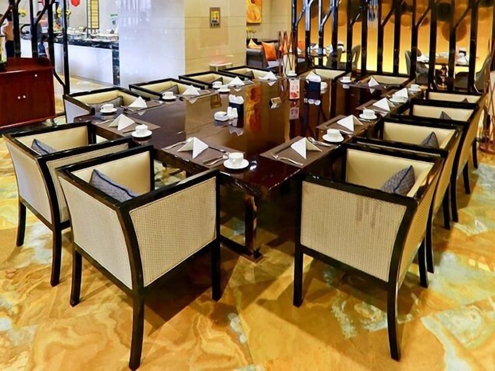 Jin Jiang International Hotel Urumqi 37/46