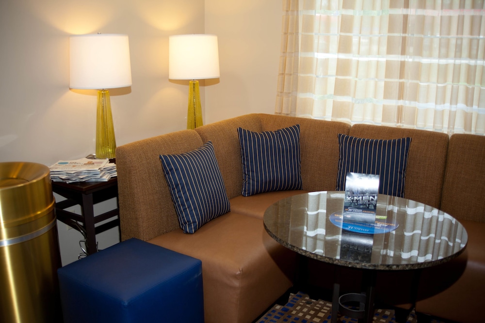 Baymont by Wyndham Erie 25/36
