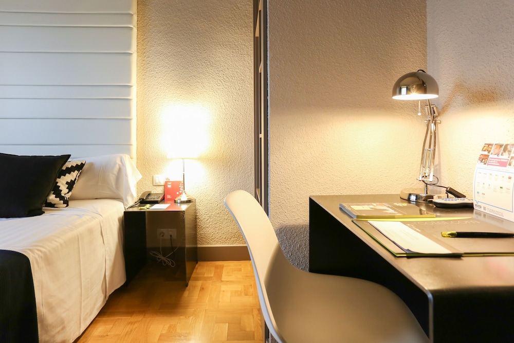 Hotel Sercotel Leyre 48/61