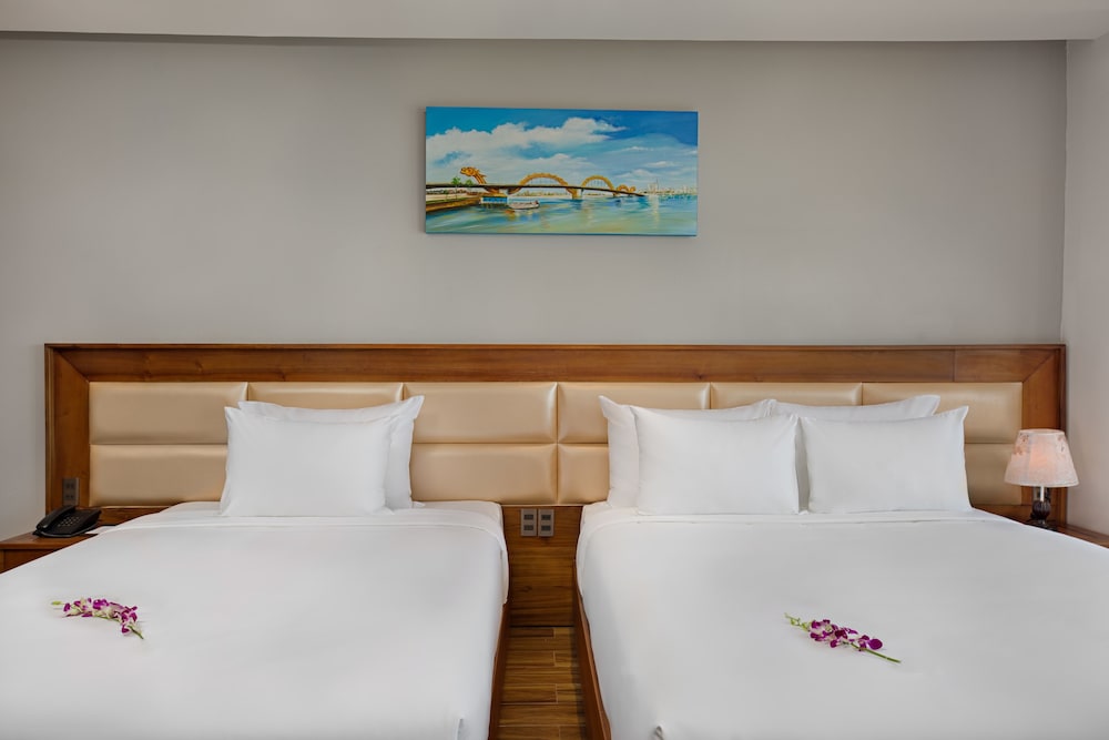 Alisia Hotel 12/67