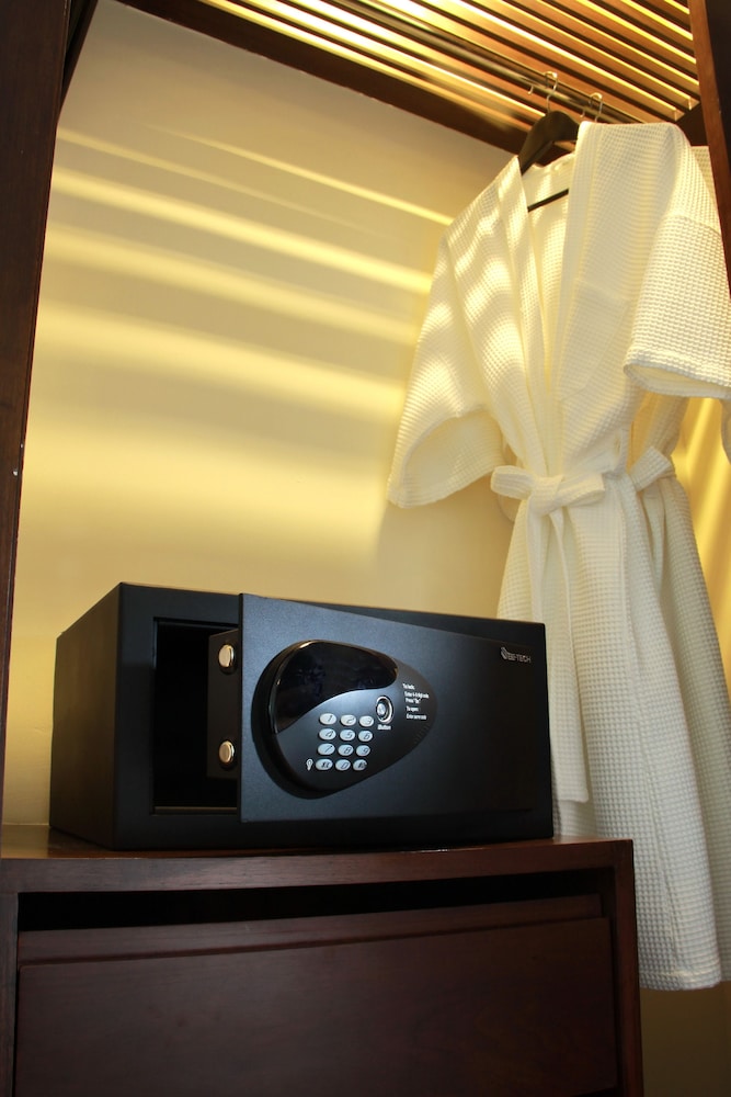 Hotel Mermaid Bangkok photo3