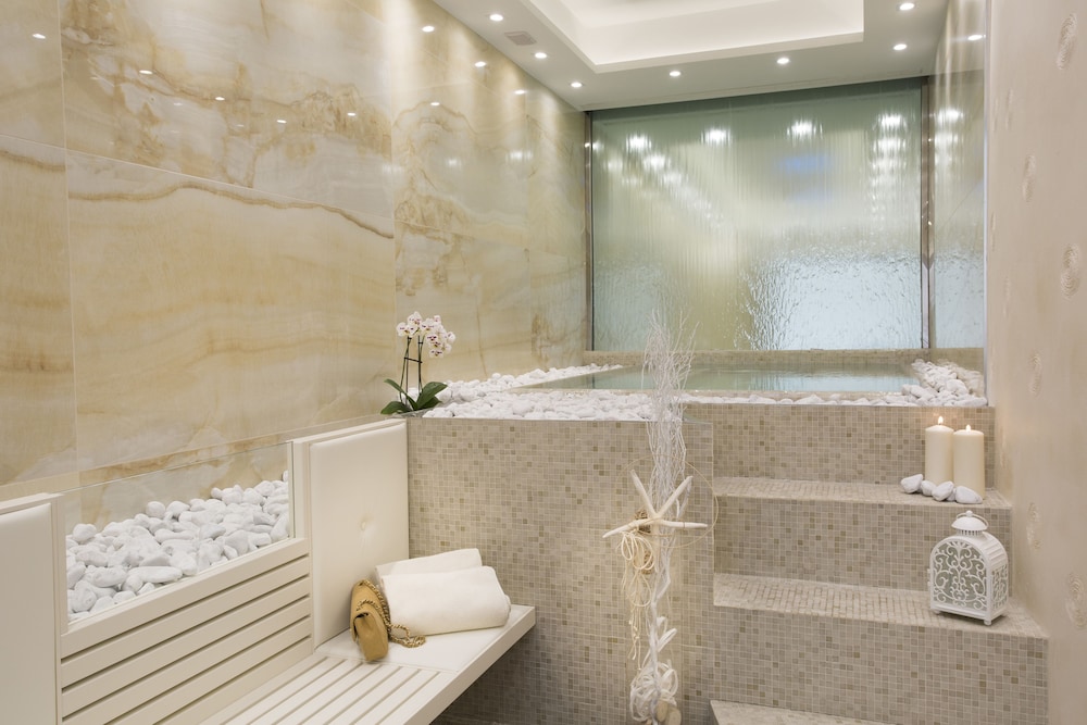Hotel Feldberg Riccione 25/50