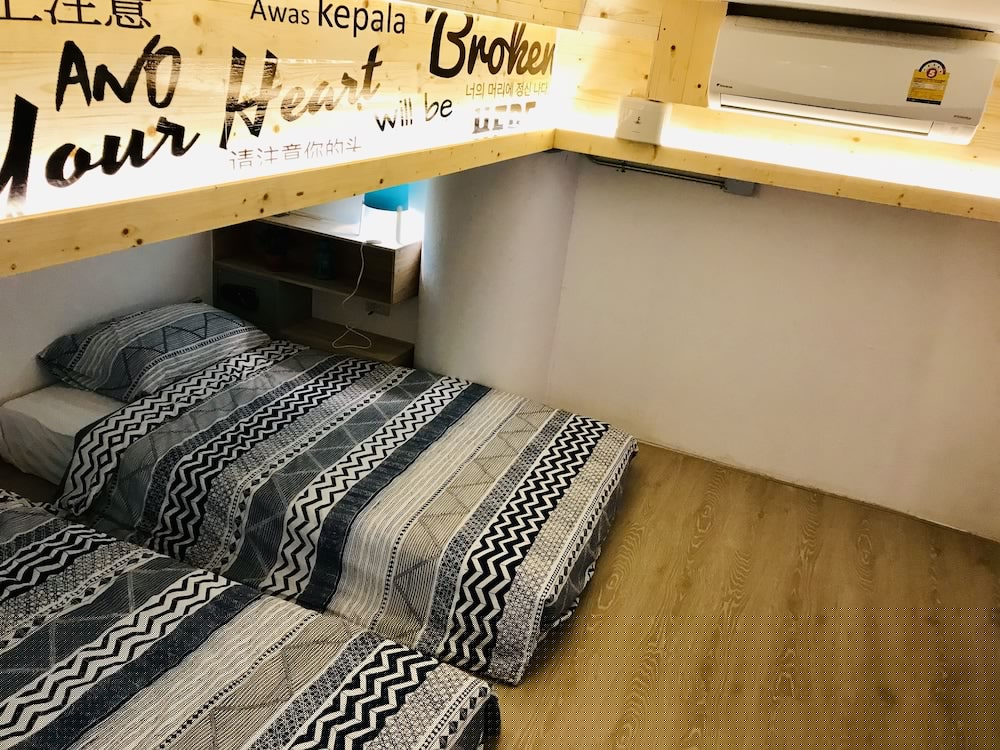 Blu Cabin Ari Stylish Gay Poshtel 52/73