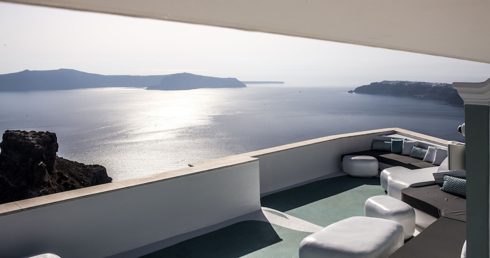 Andronikos Santorini 42/42
