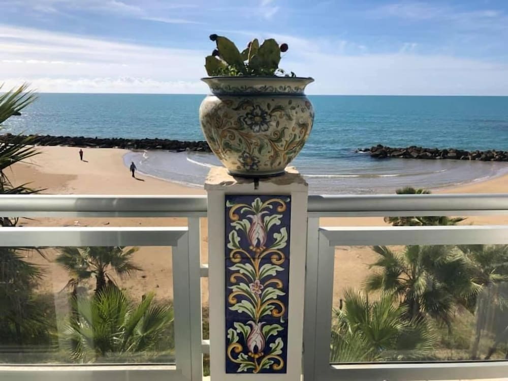 Hotel Sul Mare Al Gabbiano 39/50