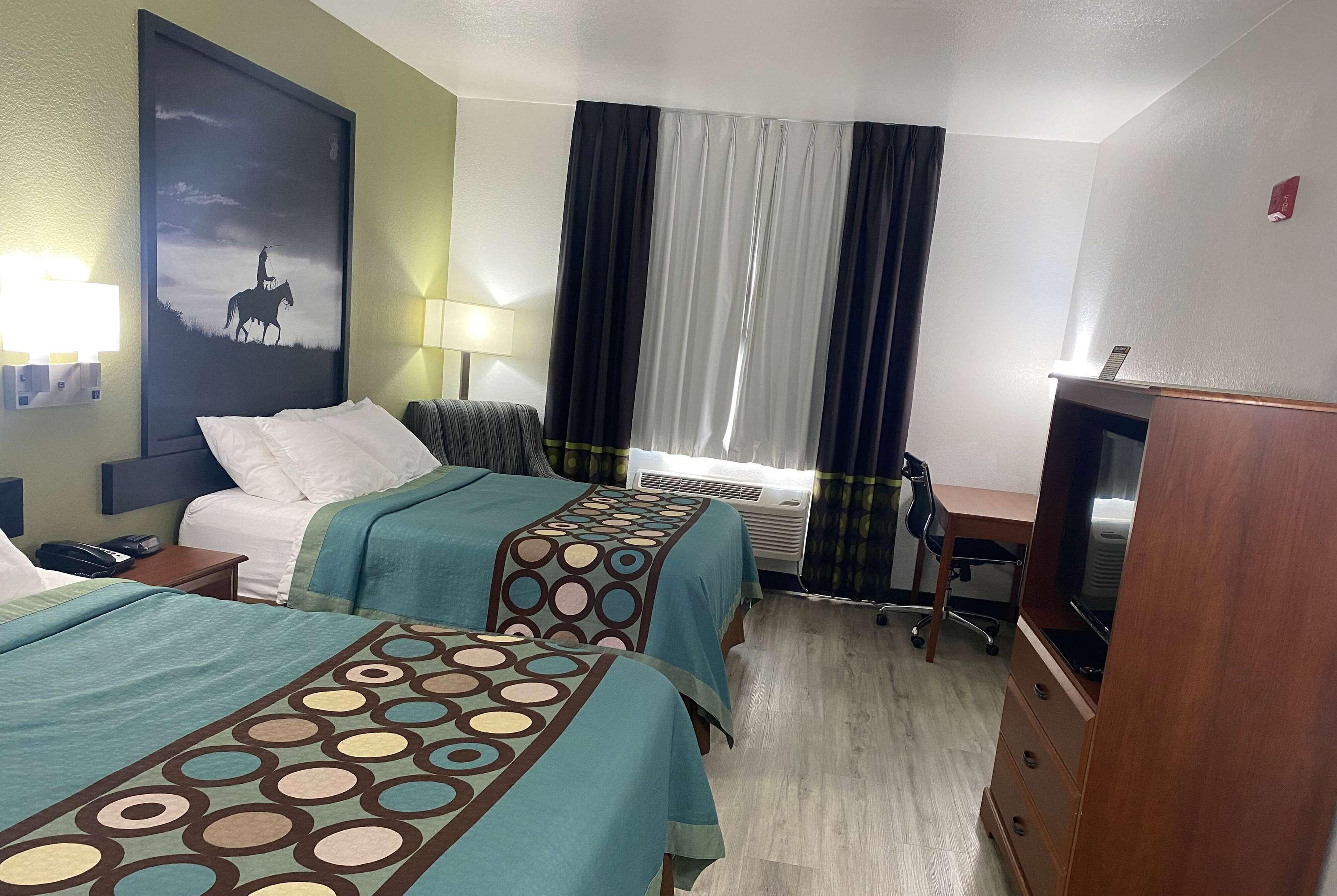 Room, 2 Queen Beds
