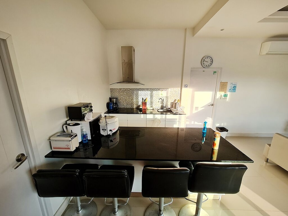 Jira Pool Villa 51/67