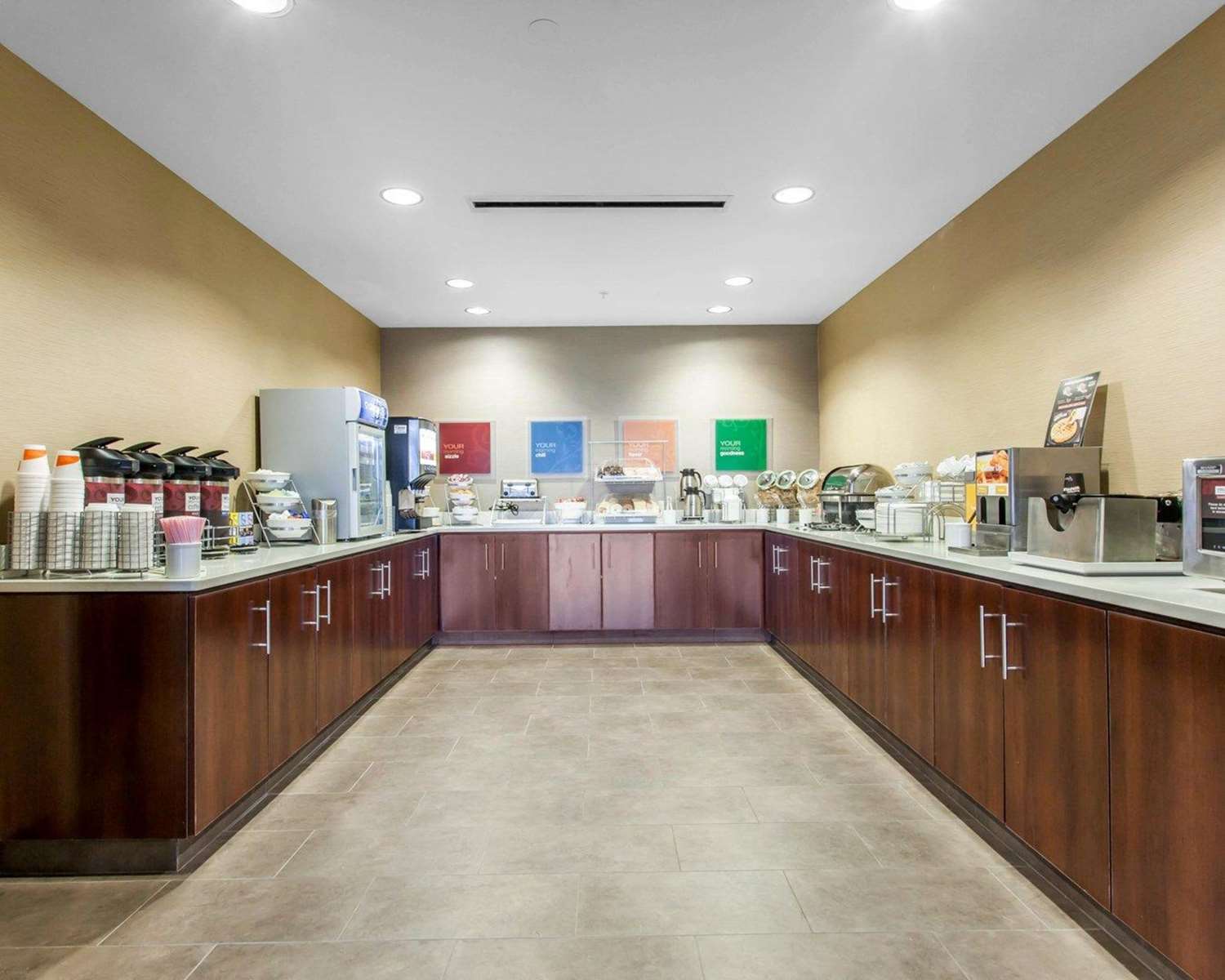 Comfort Suites Youngstown North 5/37