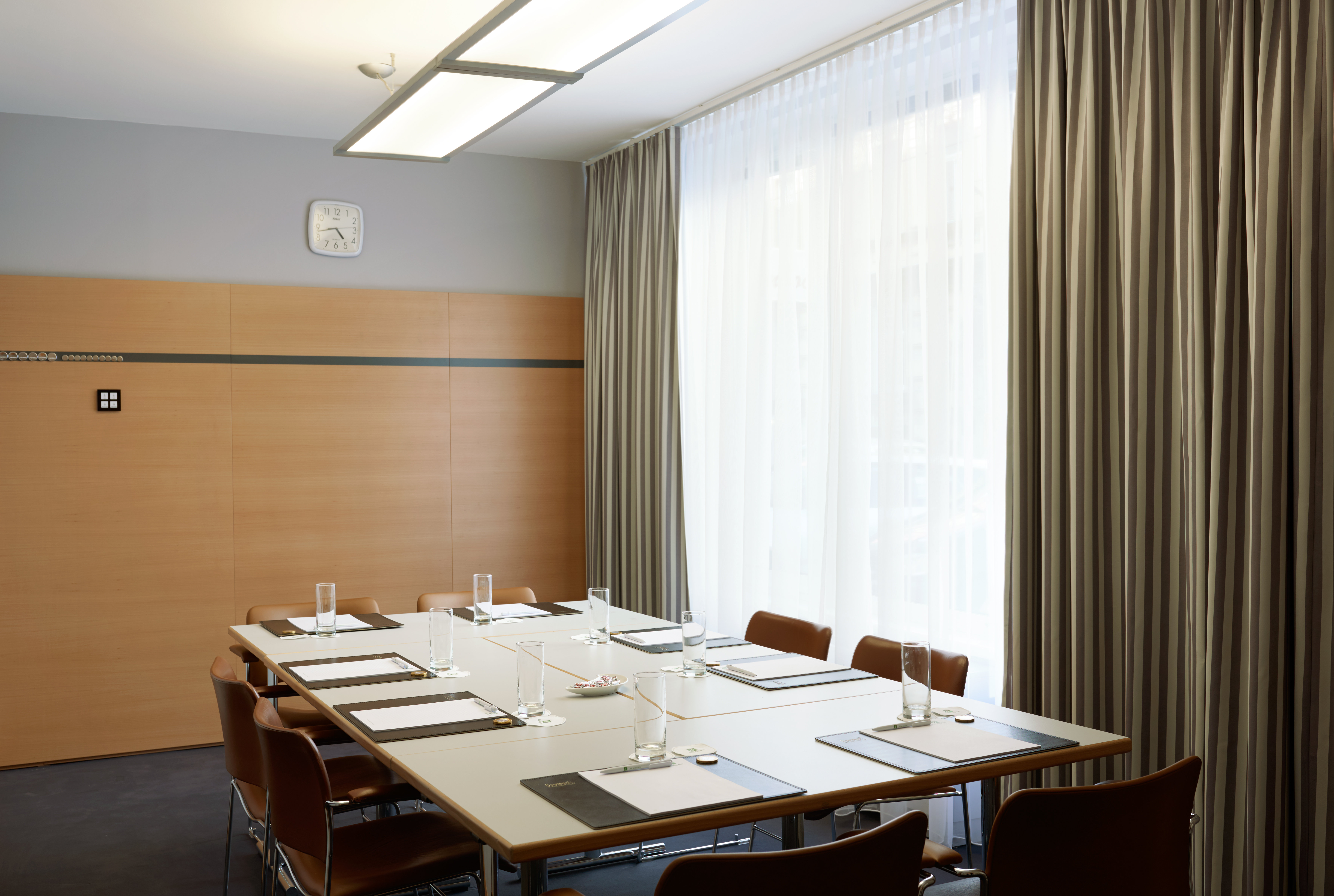 HOLIDAY INN VIENNA CITY 59/74