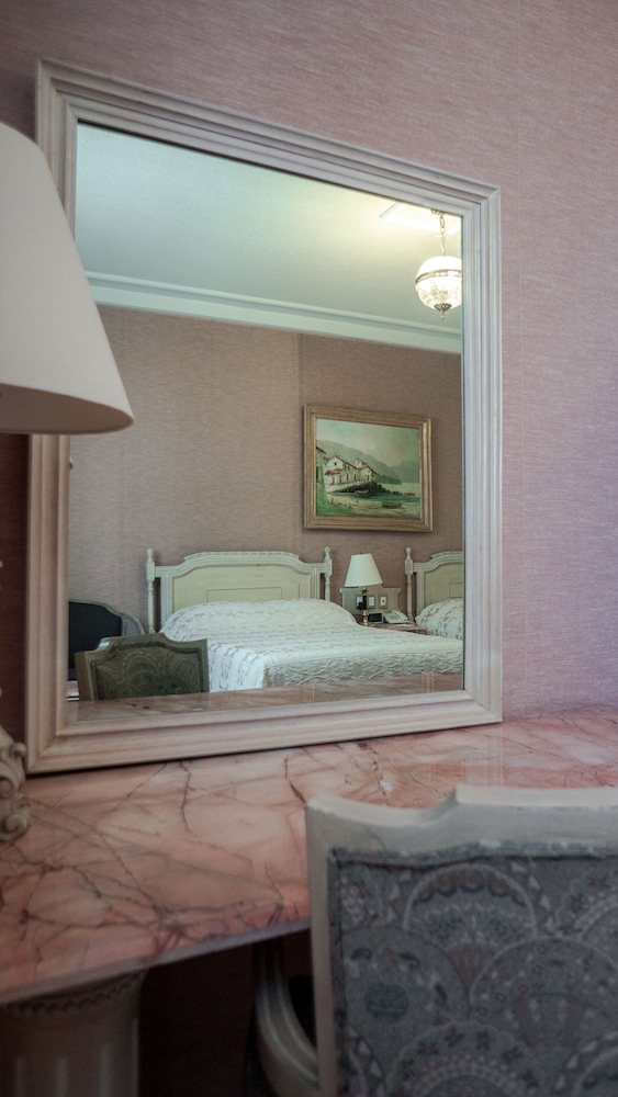Gran Hotel Alameda 33/65