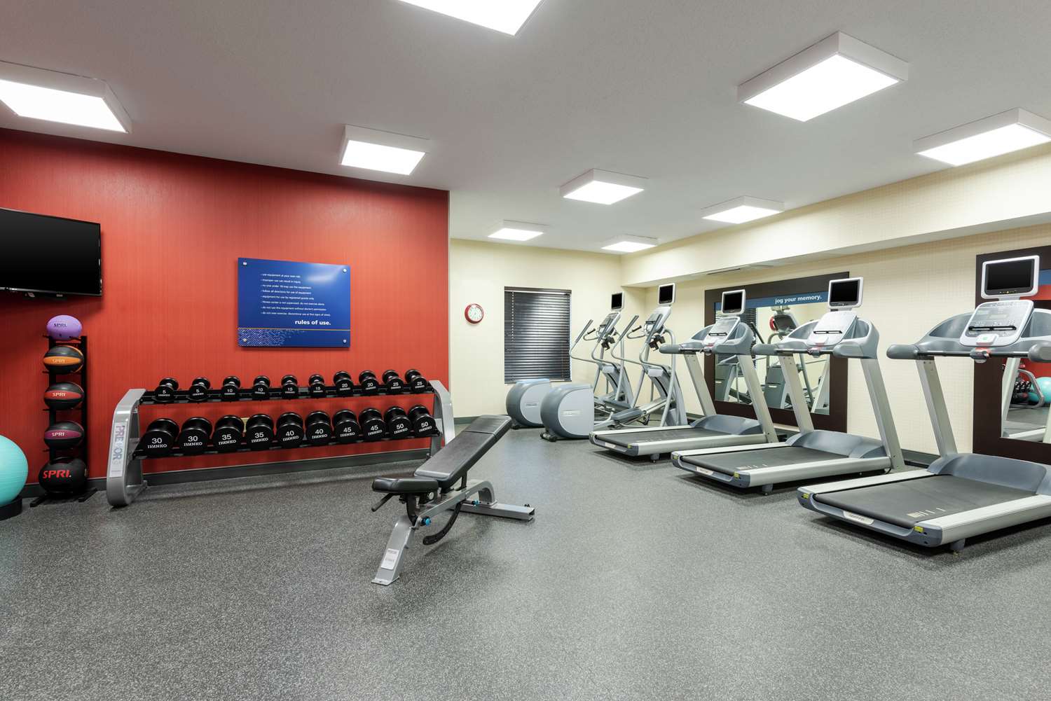 Hampton Inn Suites Marshalltown 10/25