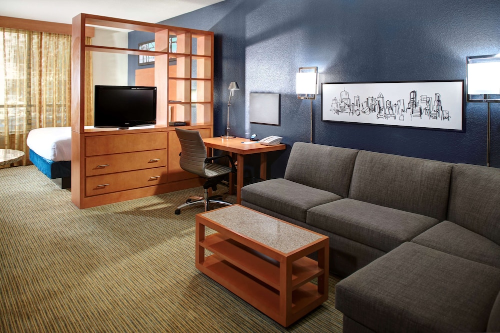 Hyatt House Dallas Lincoln Park 39/53