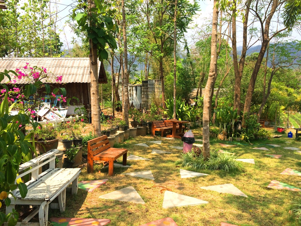 Montri Garden House 28/29