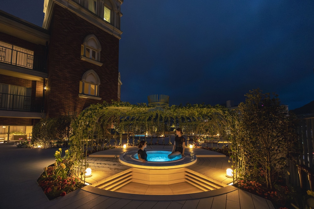 Nagasaki Royal Chester Hotel 45/50