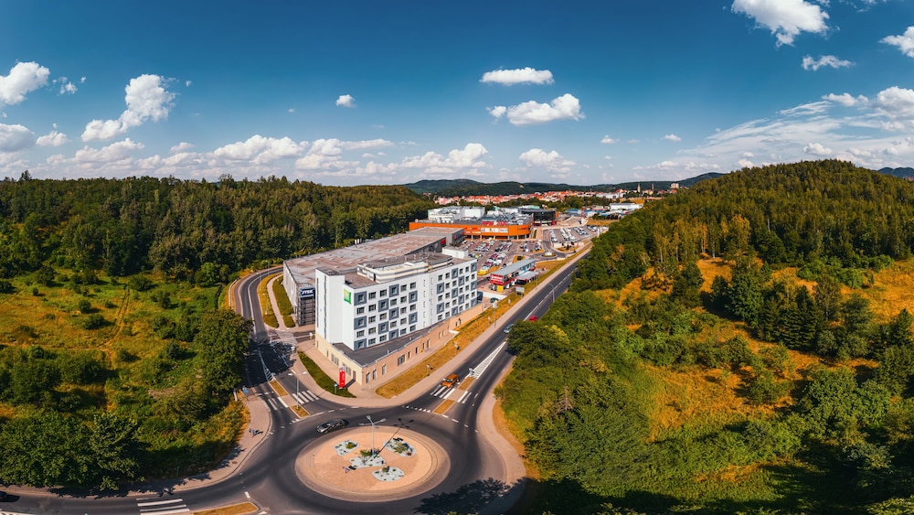 Hotel Ibis Styles Walbrzych 66/70