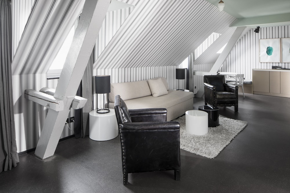 Boutique Hotel Helvetia 37/66