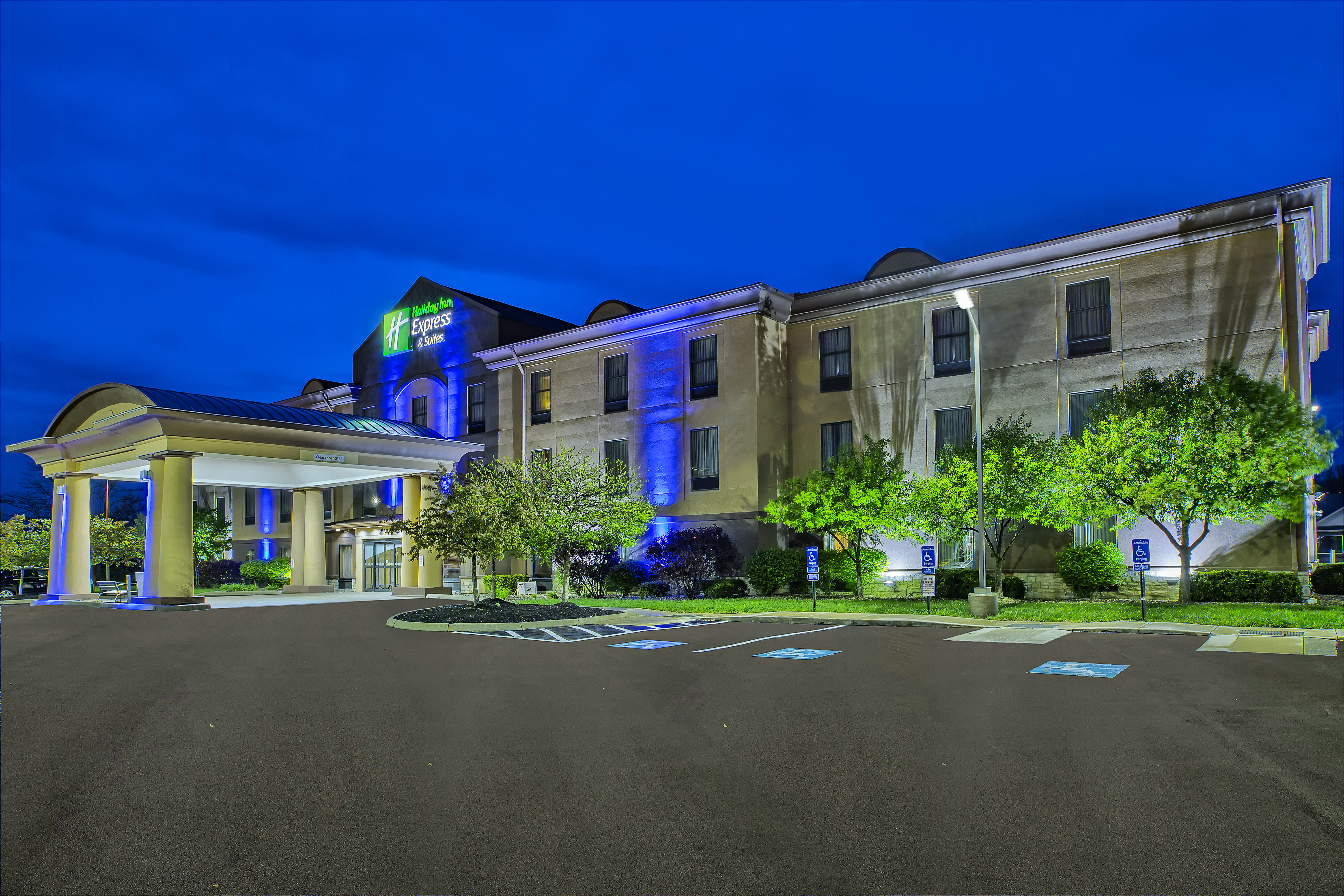 Holiday Inn Express Hotel And Suites Marysville 69/75