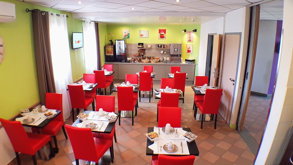 L'Hotel Le Marais Romilly Sur Seine Centre 33/44