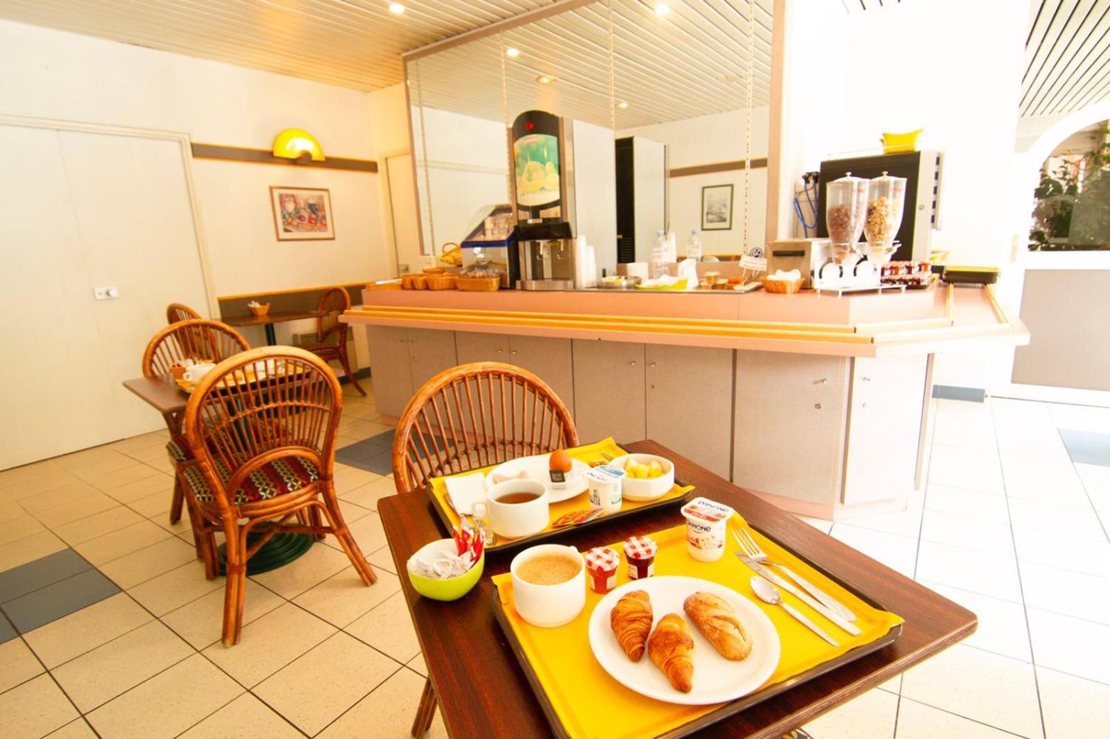 EGG HOTEL - HOTEL LES GENS DE MER Dieppe 27/48