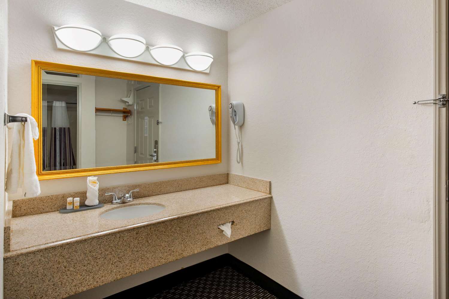 La Quinta Inn by Wyndham Ft. Lauderdale Tamarac East 28/34