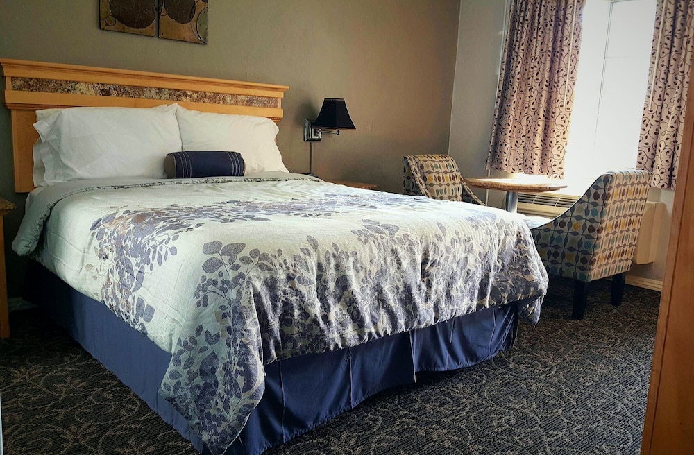 Best Budget Inn Fresno 8/28
