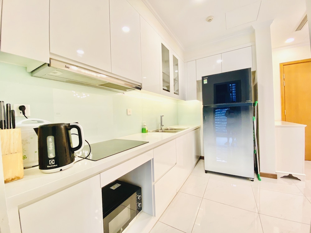 Christine S Saigon Apartment 50/50