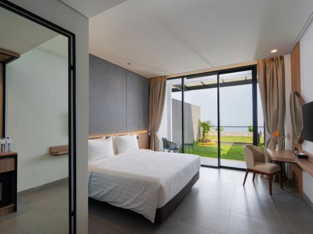 Laska Hotel and Resort Ciletuh 5/40