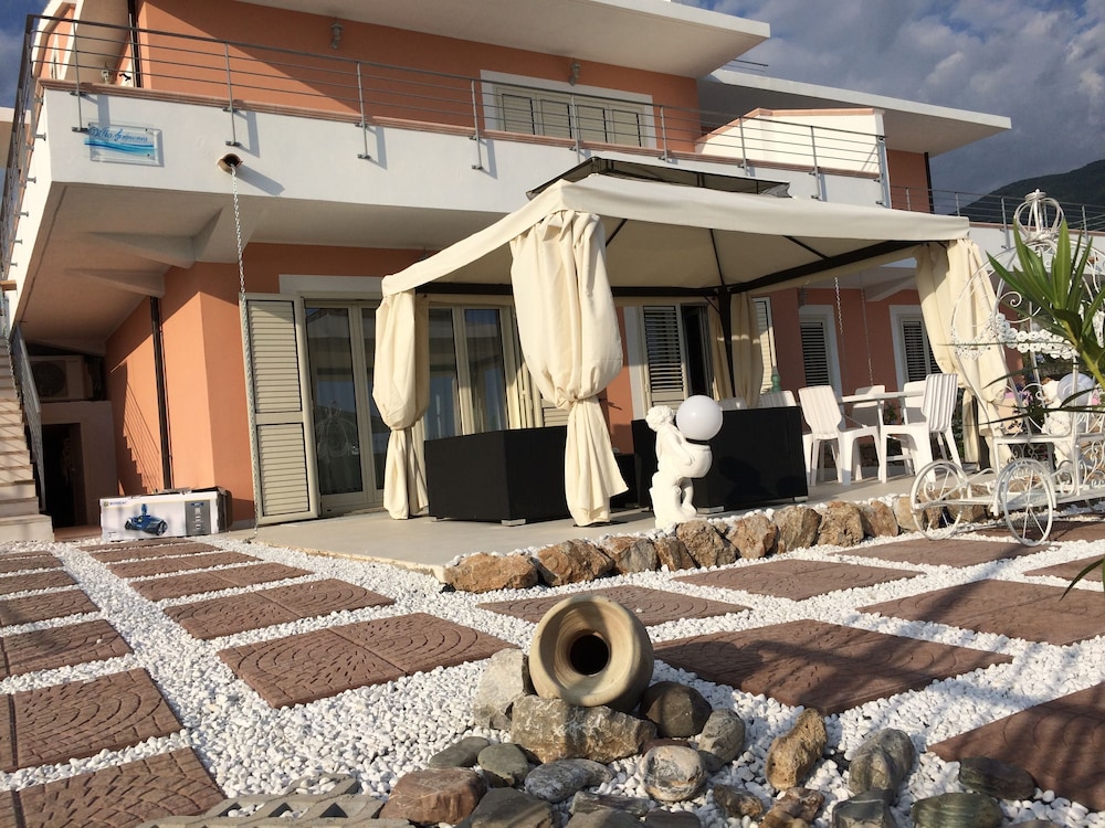 Villa Armonia 6/93