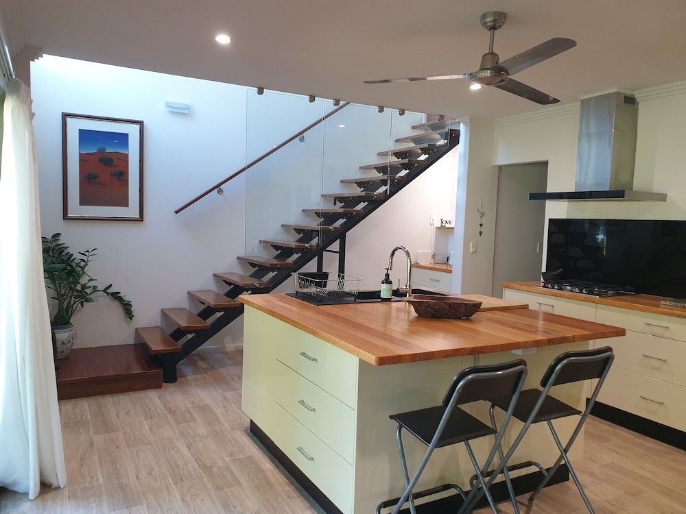 Boat Harbour Studio Apartments and Villas 38/48