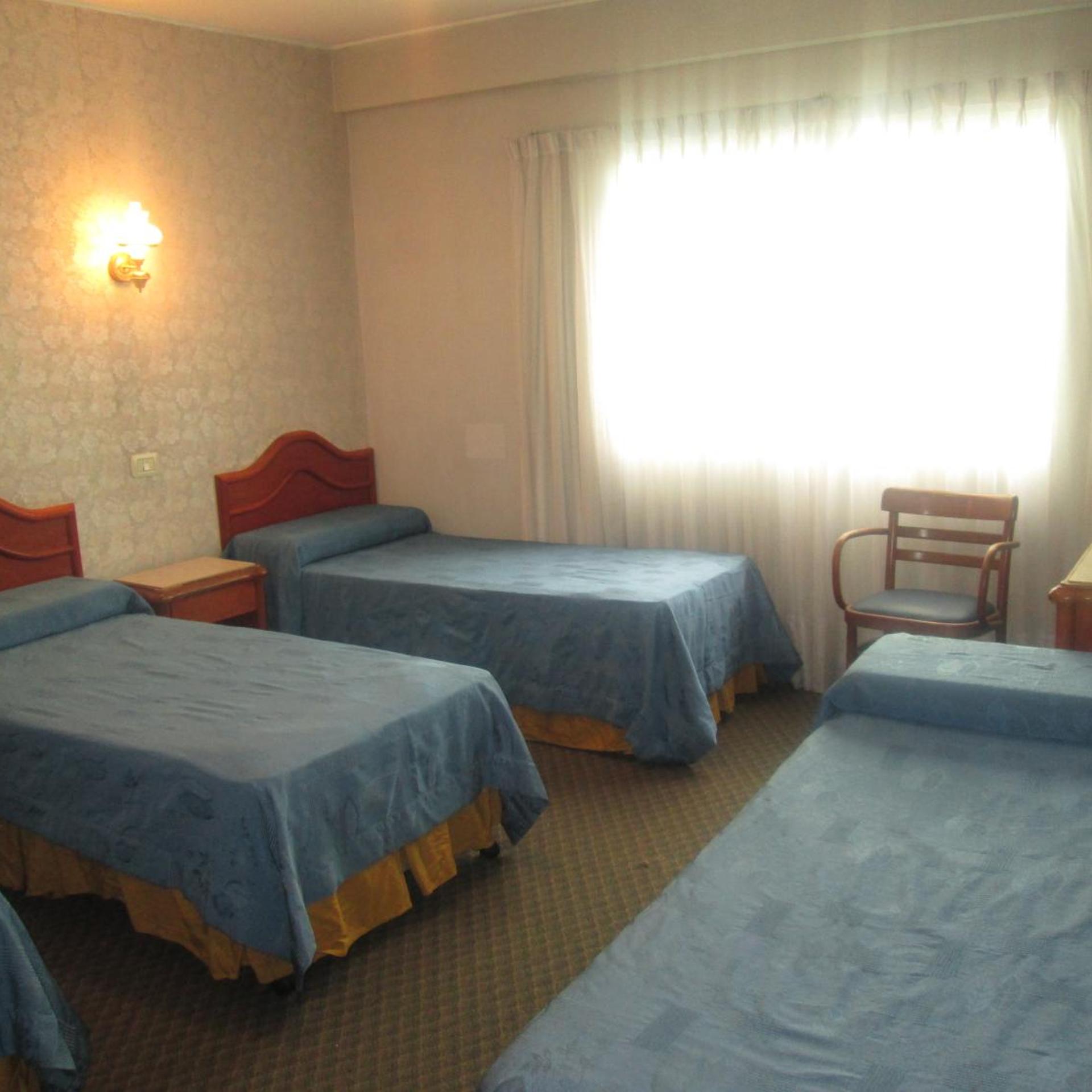 LUEY HOTEL 25/38
