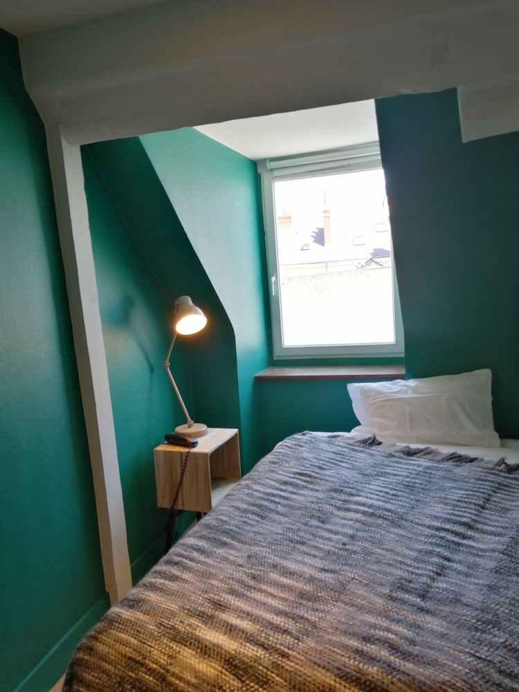 ECONOMY, SINGLE, SINGLE BED
