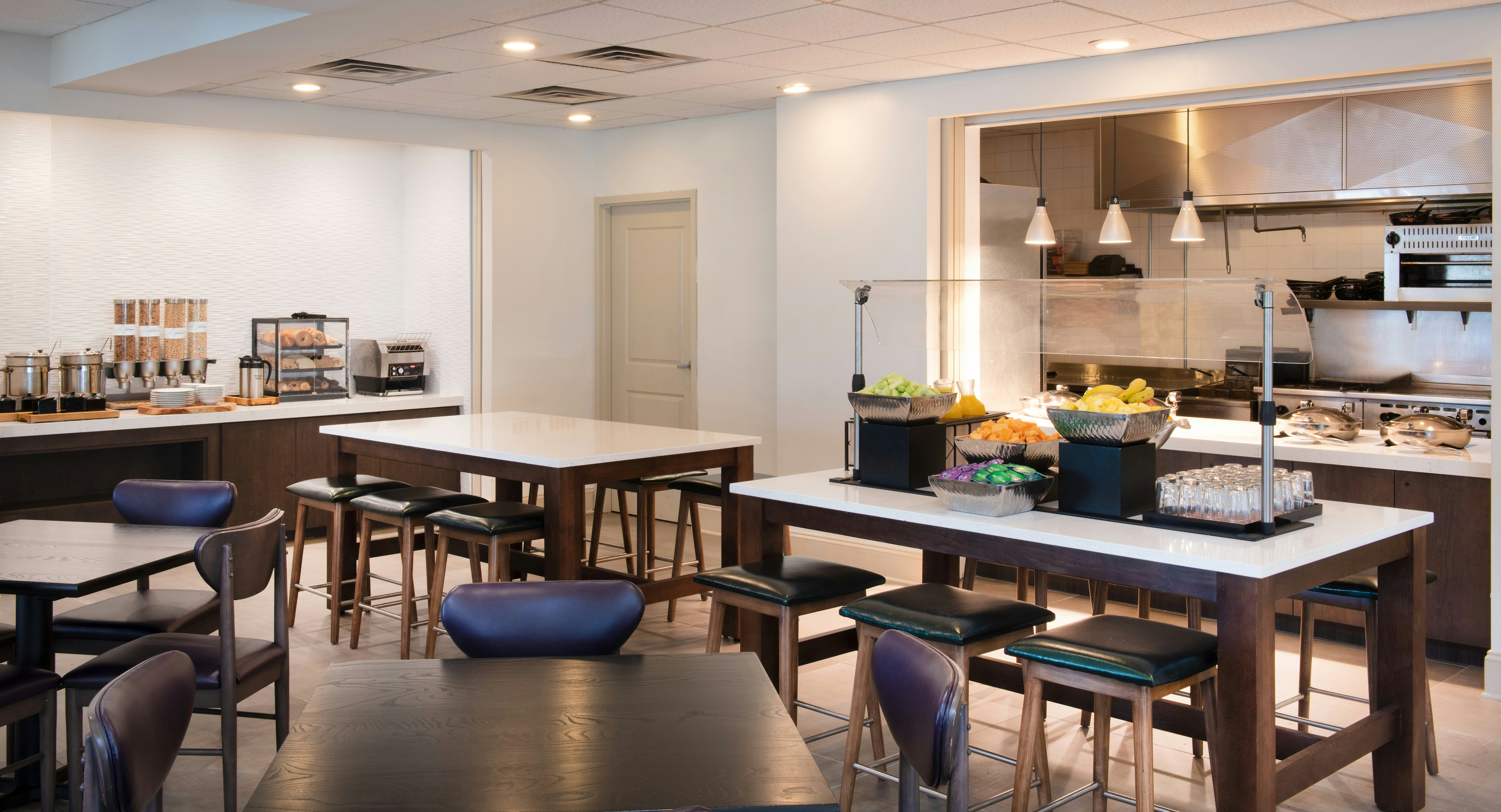 Hilton Garden Inn Philadelphia Ft Washington 33/50