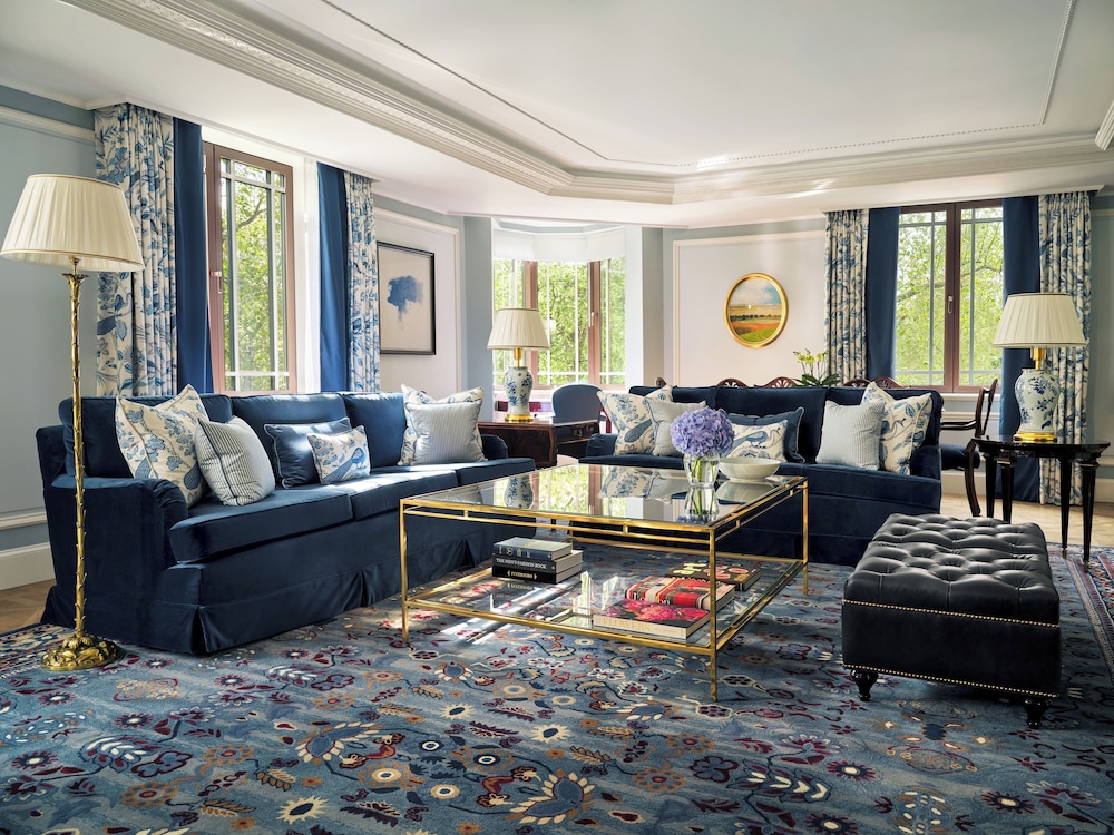 The Dorchester Hotel 32/48