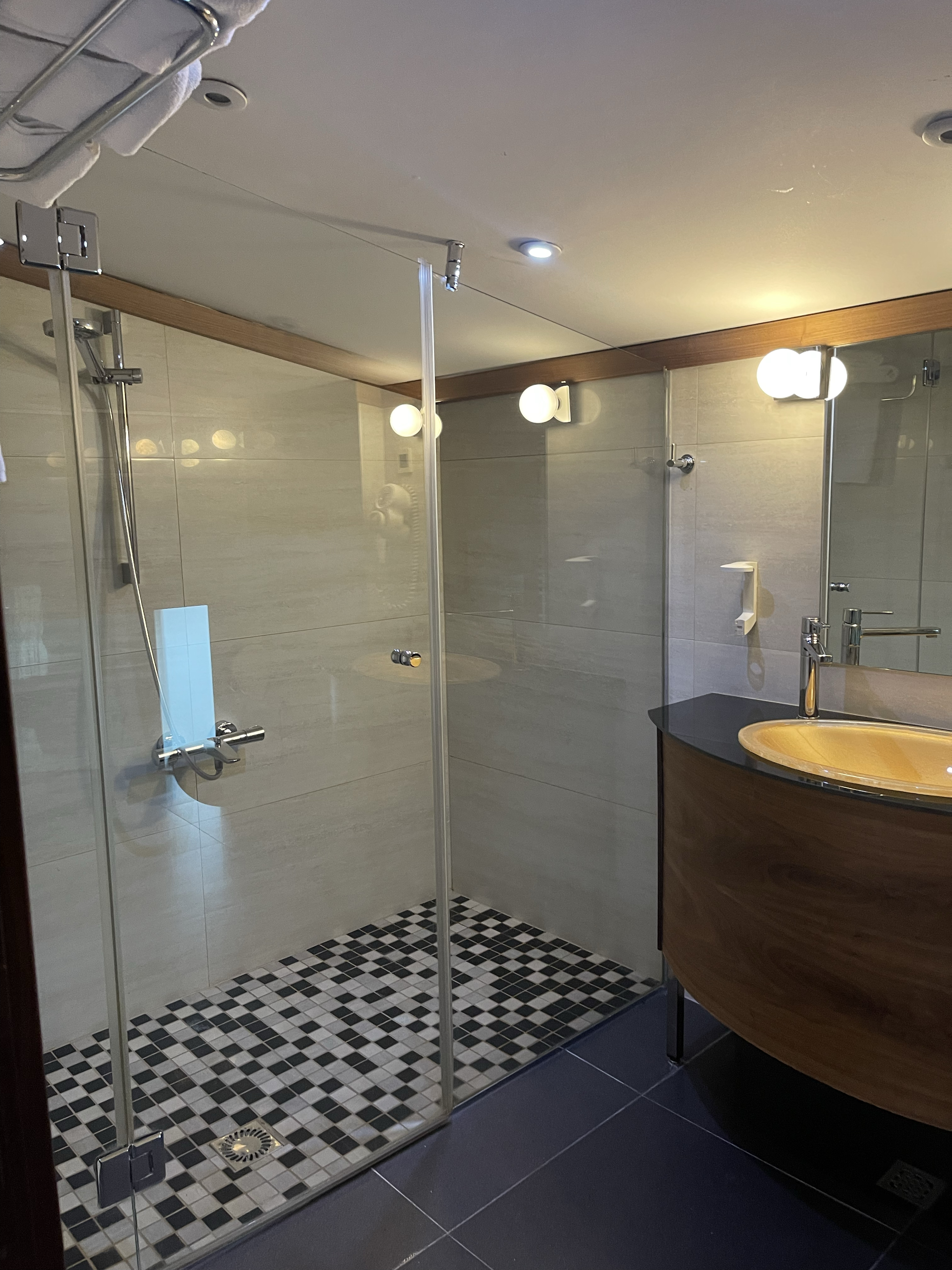 Hotel Bistrik 53/53